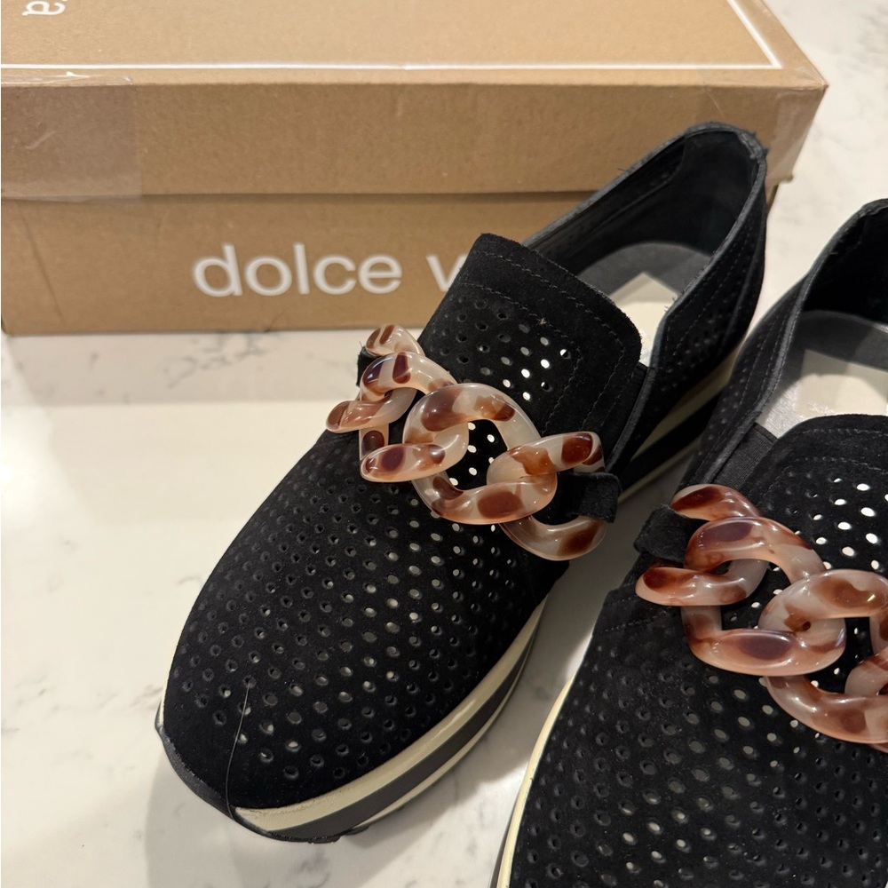 Dolce Vita Black Shoes with Tortoiseshell Chain